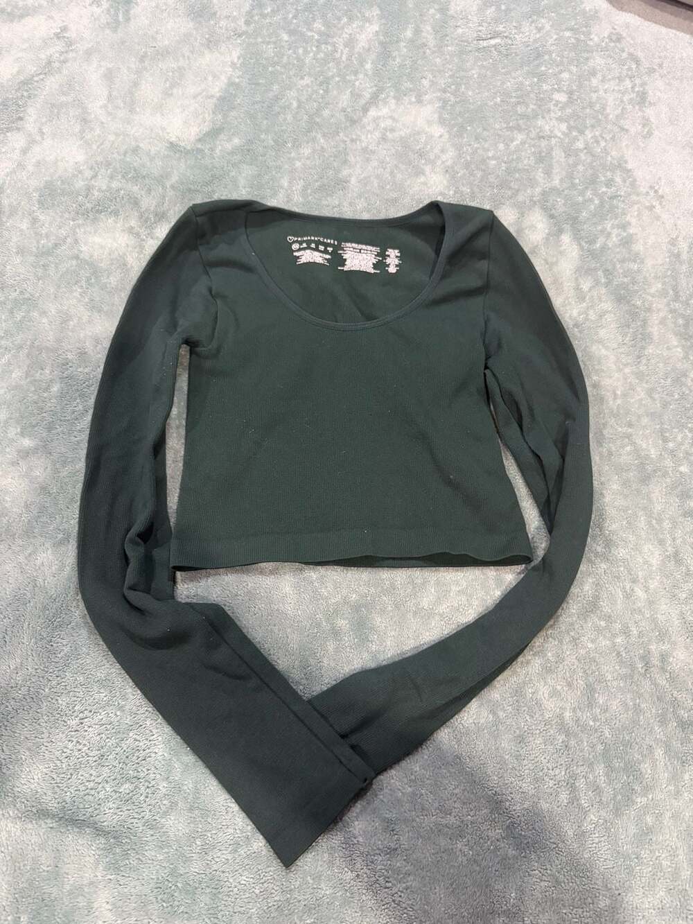 Primark Cares Dark Green Ribbed Seamless Long Sleeve Scoop Neck Crop Top Size XS